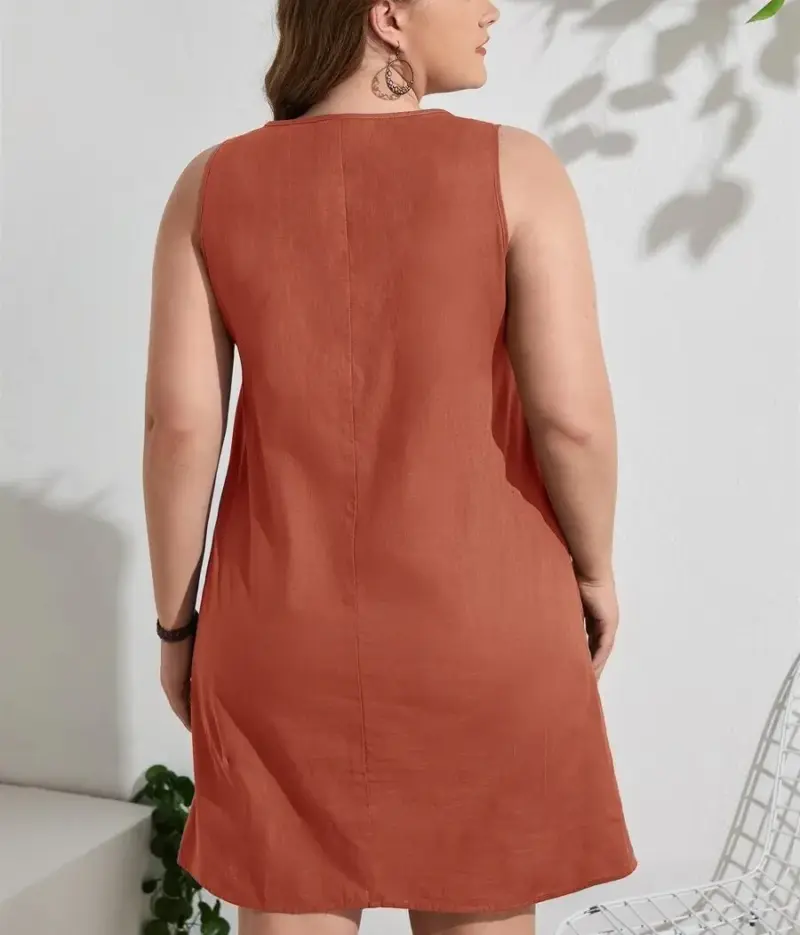 Comfortable Sleeveless Dress With Pockets - Image 8